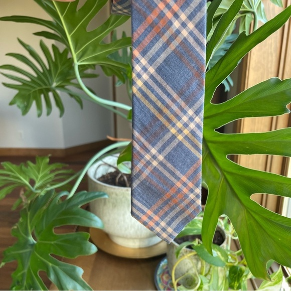 J. Crew Factory 100% Cotton Blue and Yellow Plaid Neck Tie 2.5” X 59” - Picture 8 of 8